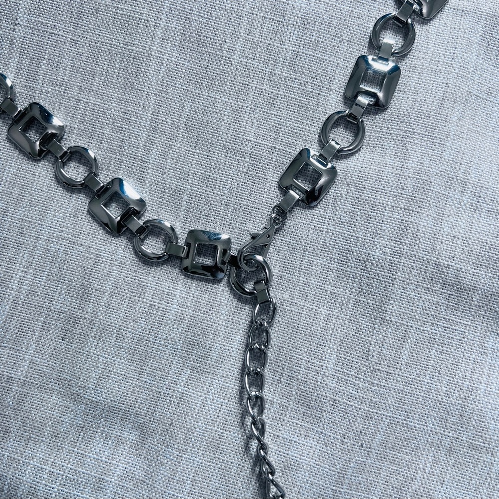 Silver Chain Belt - Picture 2 of 2